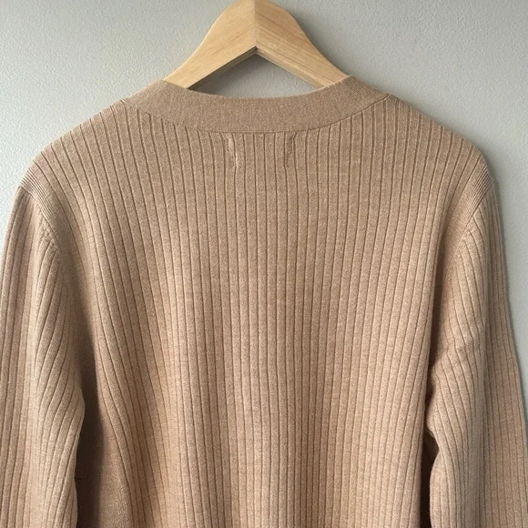 Tahari 100% extra fine merino wool sweater cardigan LG New with tags! - Picture 6 of 13